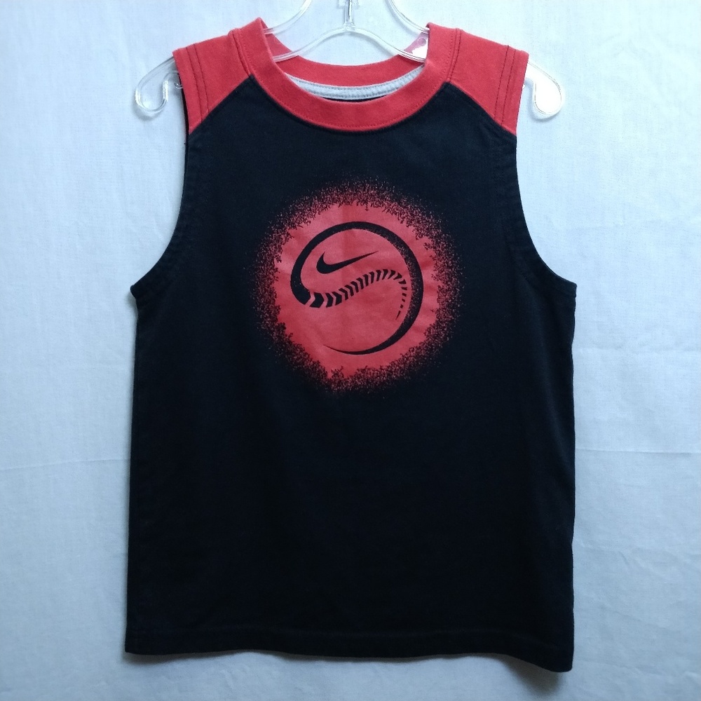 Nike Graphic Tank